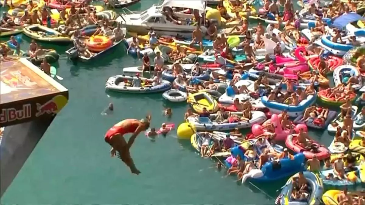 Red Bull Cliff Diving Dünya Serisi İsviçre Durağı: Hunt ve Richard\'ın Dönüşü
