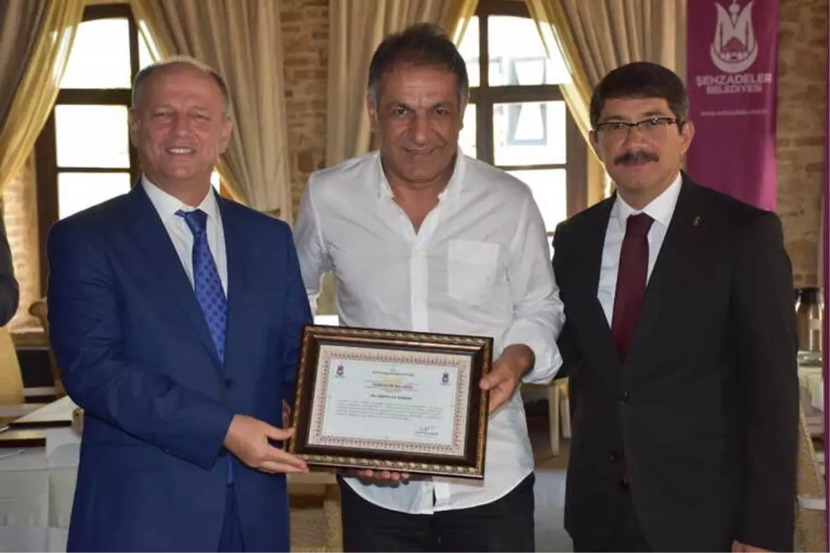Şehzadeler\'den Manisalı Hayırseverlere Teşekkür