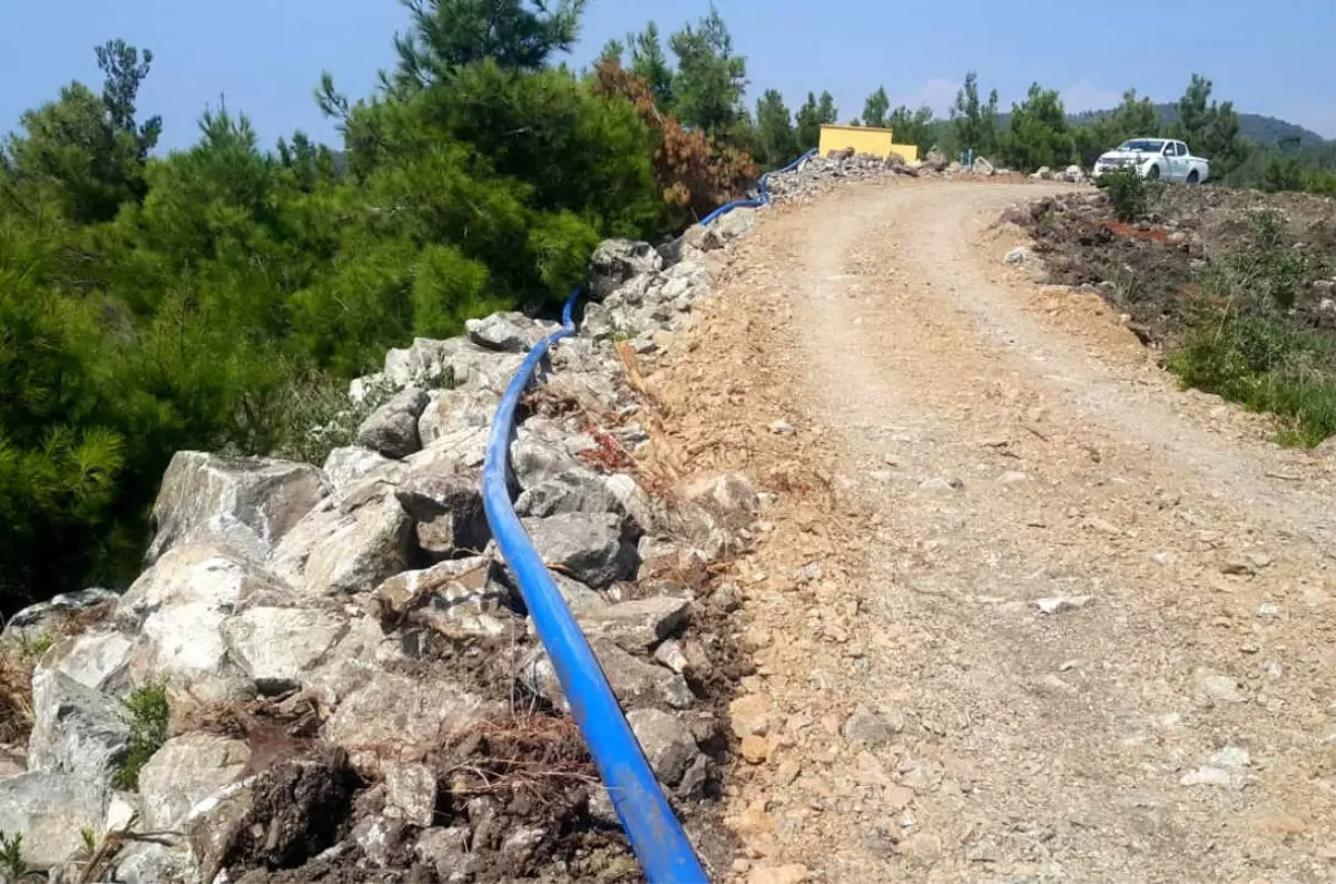 Yeni İçme Suyu Hattı Ve Abone Bağlantı Çalışmaları Sürüyor