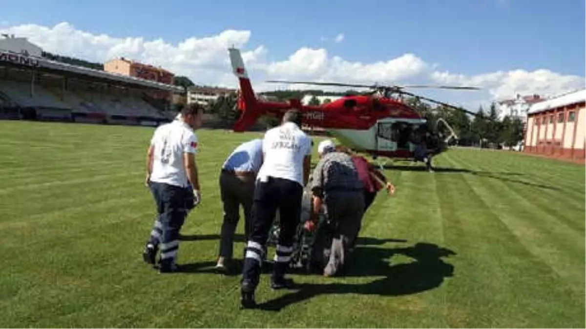 28 Haftalık Doğan Bebek, Ambulans Helikopterle Sevk Edildi