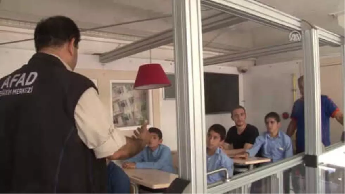 Afad Deprem Simülasyon Tırı Siirt\'te