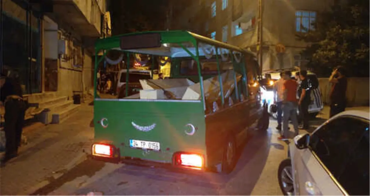 Bağcılar\'da Yasak Aşk Cinayeti! Eşini Başkasıyla Basan Koca, İkisini de Defalarca Bıçakladı