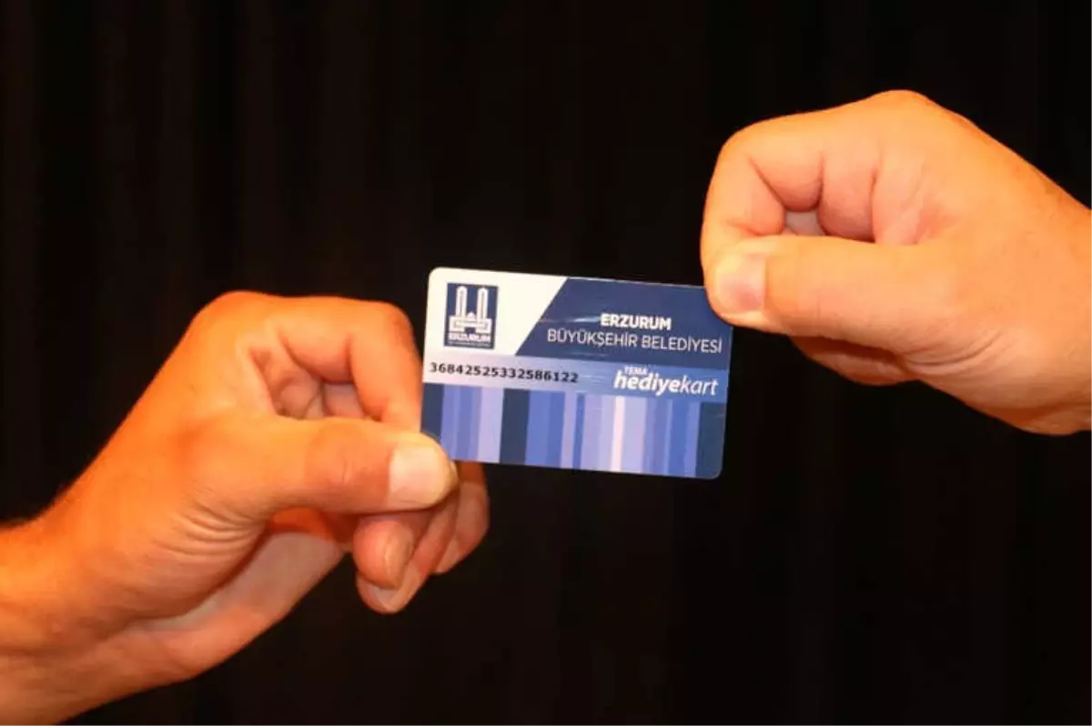 Büyükşehir\'den İhtiyaç Sahibi 2 Bin Aileye Gıda Kartı