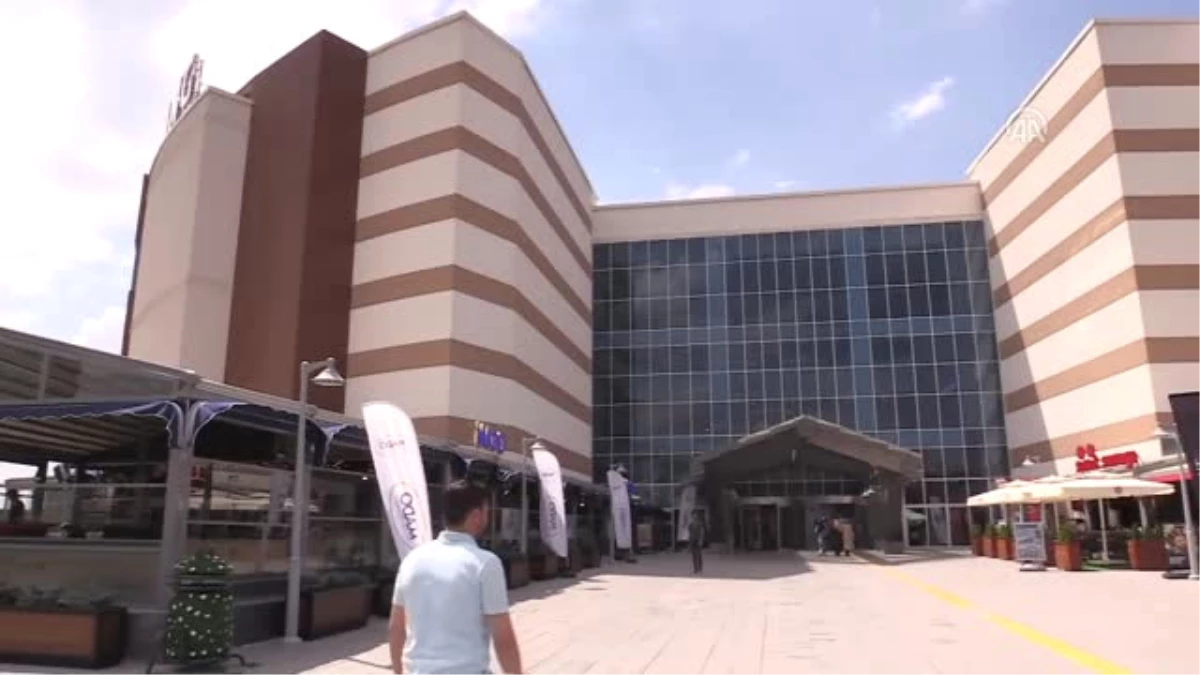 Erzurumspor\'un Lisanslı Ürün Mağazası Açıldı