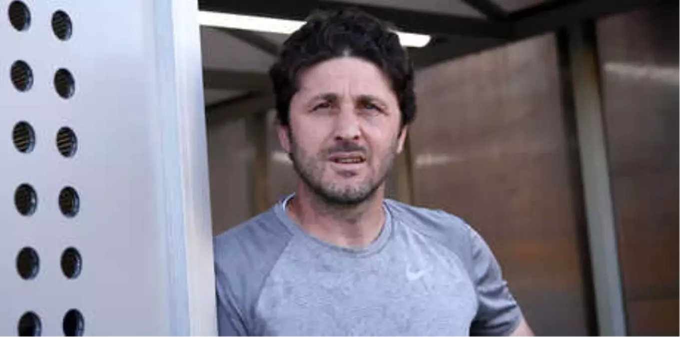 Fatih Tekke\'den Anlamlı Hareket! 100 Tane...