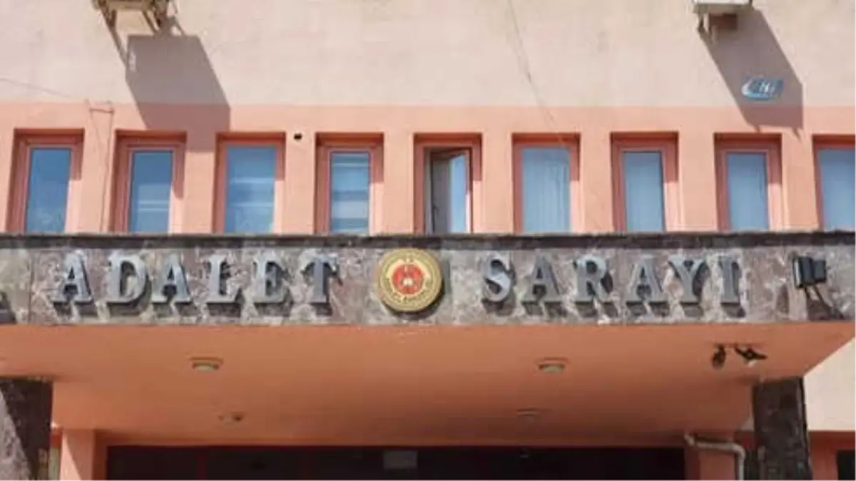 Fetö\'den Aranan Eski Polis Memuru \'Gaygubet Evi\'nde Yakalandı