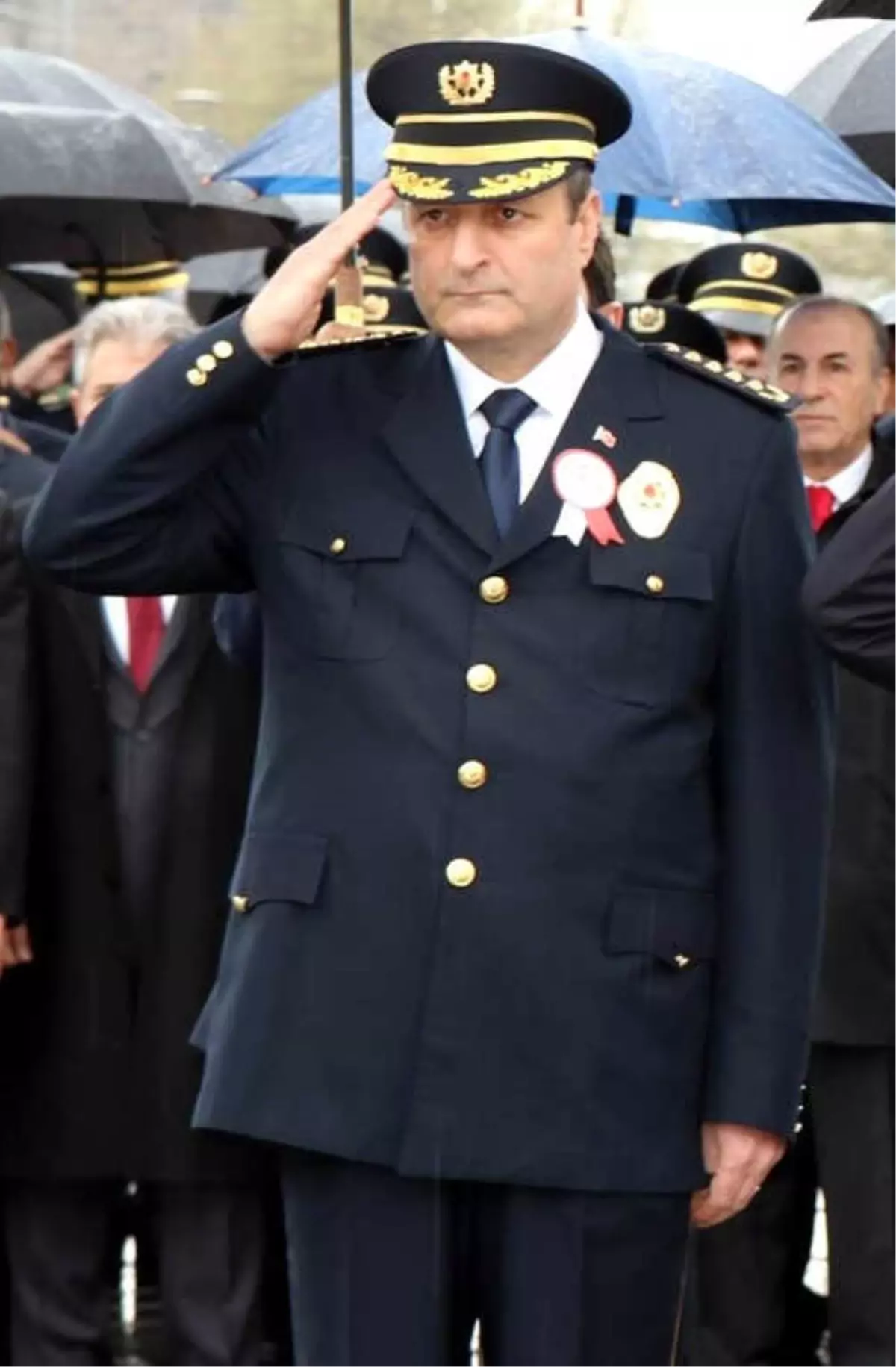 Fetö\'nün İstihbarat Örgütü Olduğunu İlk Dile Getirenlerden Biri Kayseri Emniyet Müdürü Oldu