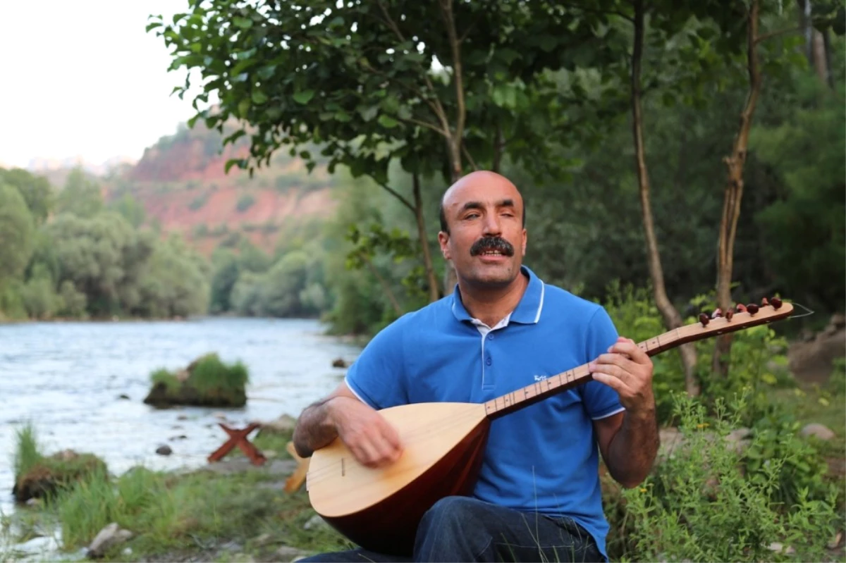 Görme Engeli Yıldırmadı, En Büyük Hayali Olan Müzik Albümünü Çıkardı