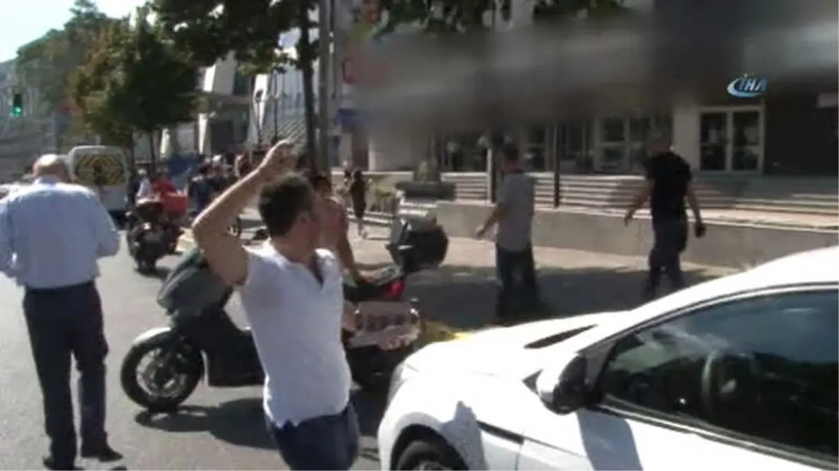 İflas Eden Filo Kiralama Şirketine Araç Parası Veren Galericiler Mecidiyeköy\'de Firma Önünde Eylem...