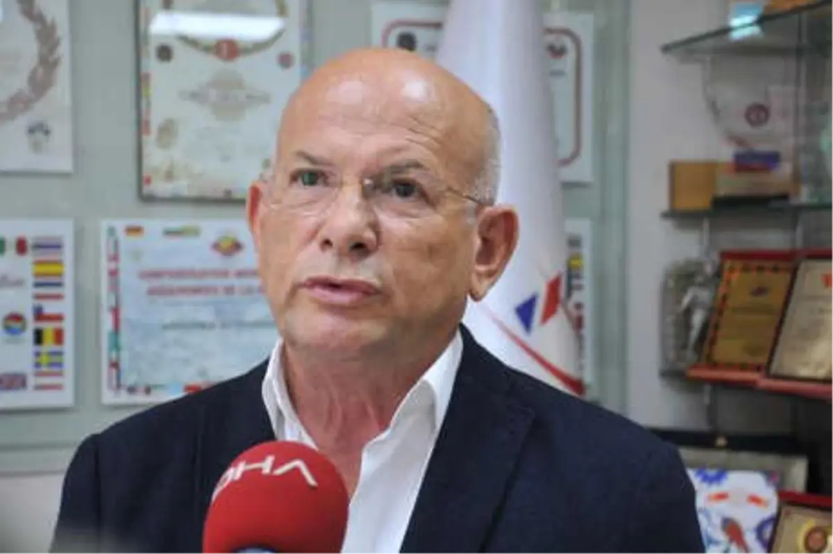 İstanbul\'da Yarı Fiyatına Suriyeli Berber