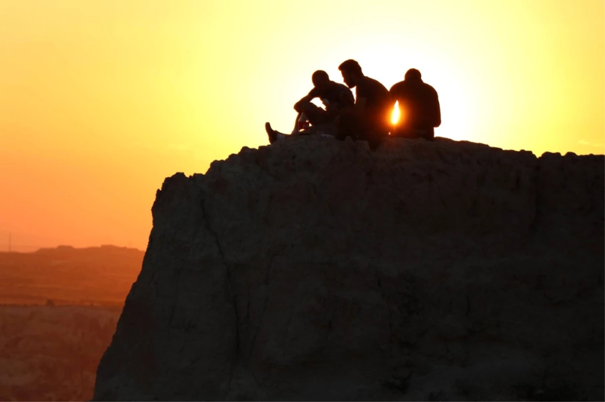 Kapadokya\'da Gün Batımı Keyfi