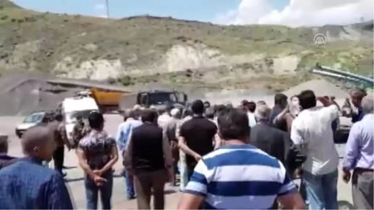 Kars\'ta Köylülerden Baraj Yapımına Protesto