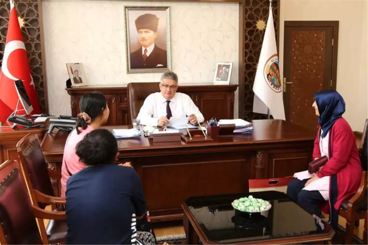 Vali Pekmez, Halk Günü Toplantısını Gerçekleştirdi