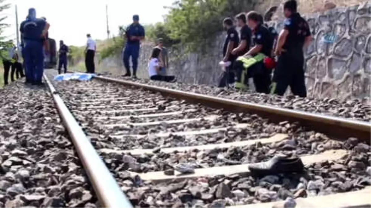Trenin Çarptığı Yaşlı Adam Feci Şekilde Can Verdi