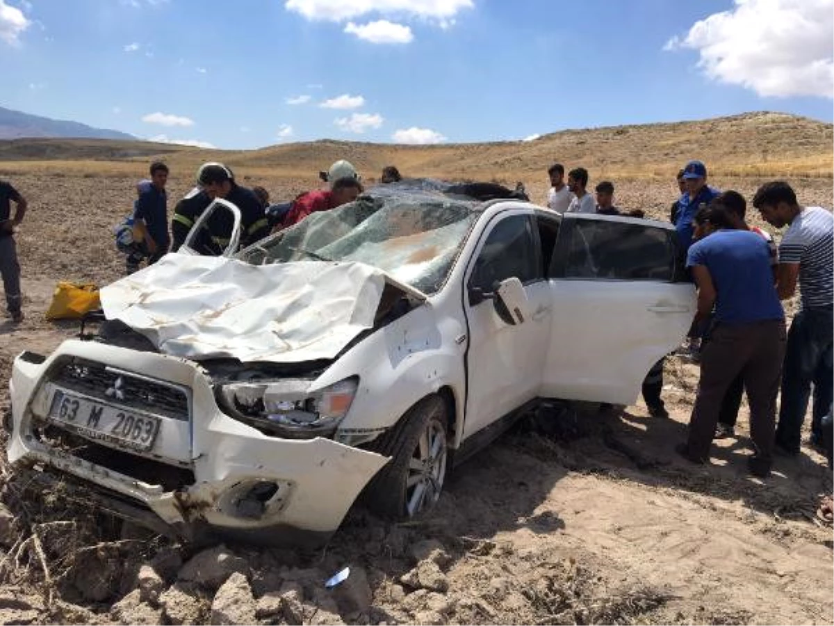 Aksaray\'da Otomobil Takla Attı: 5 Yaralı