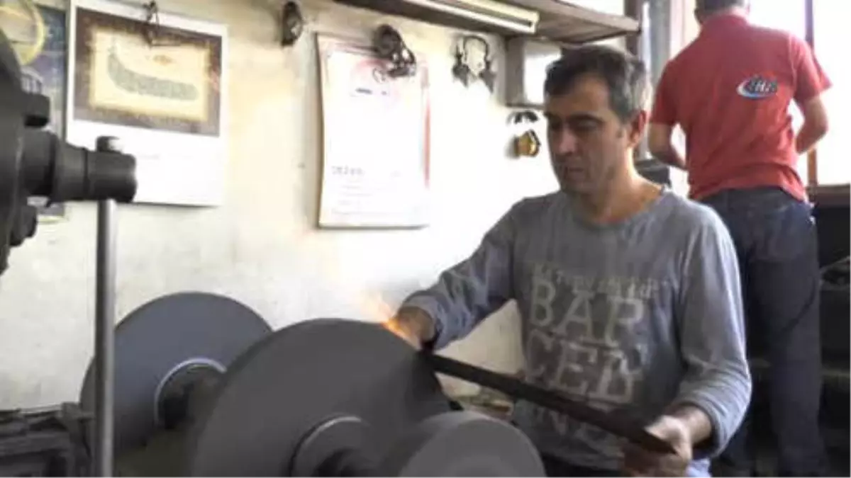 Bıçak Bilme Ustaları Mesaiye Başladı