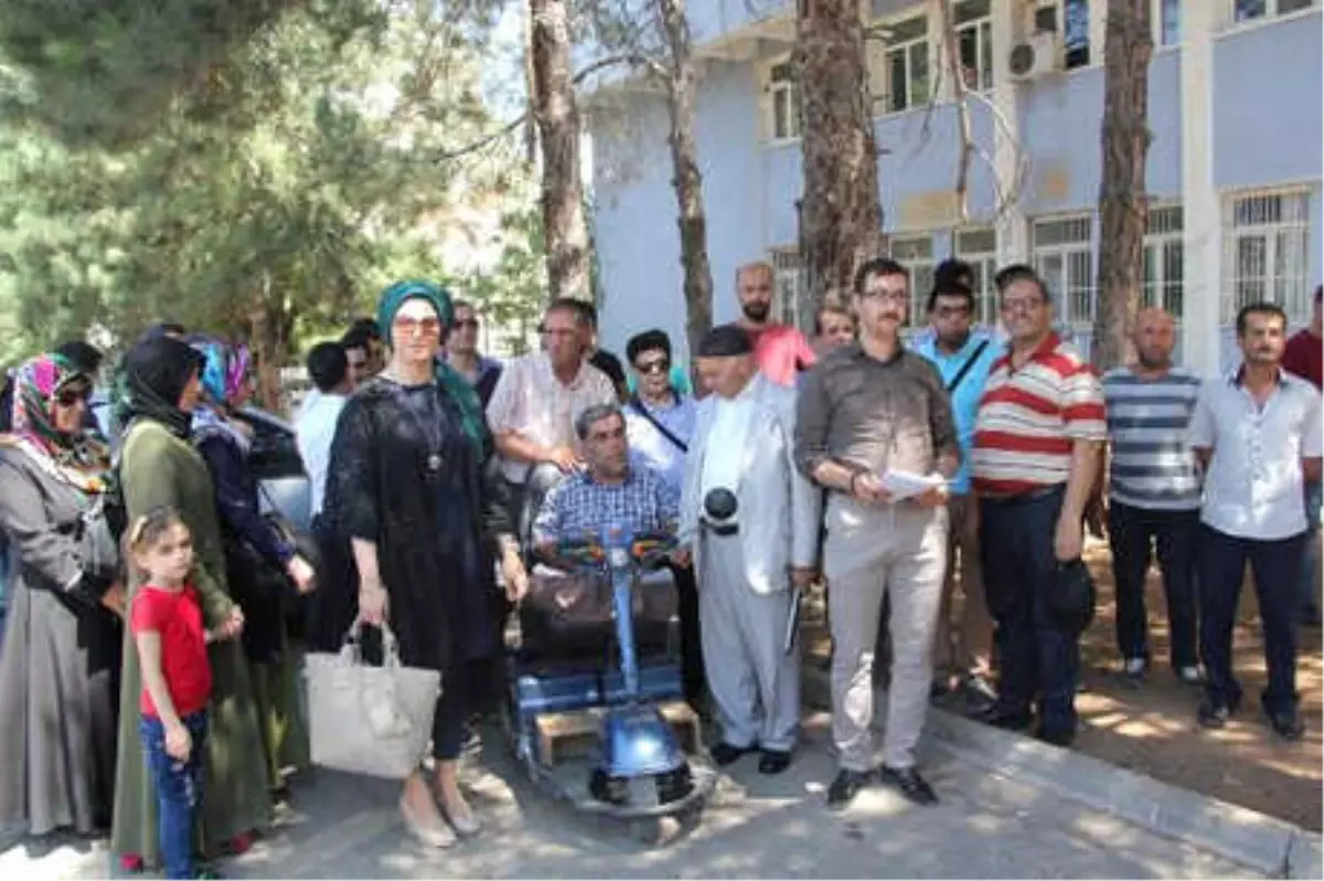 Bingöl\'de Engellilerden Toplu Ulaşım Hakları İçin Dilekçe