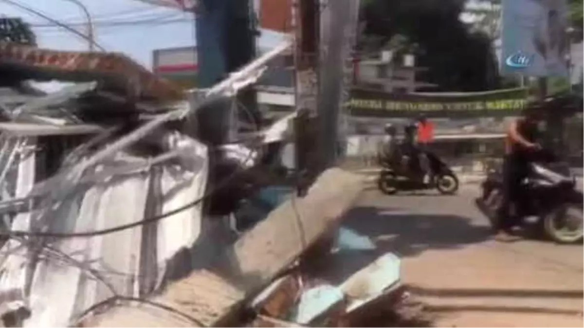 Endonezya 5.9 Büyüklüğünde Tekrar Sallandı