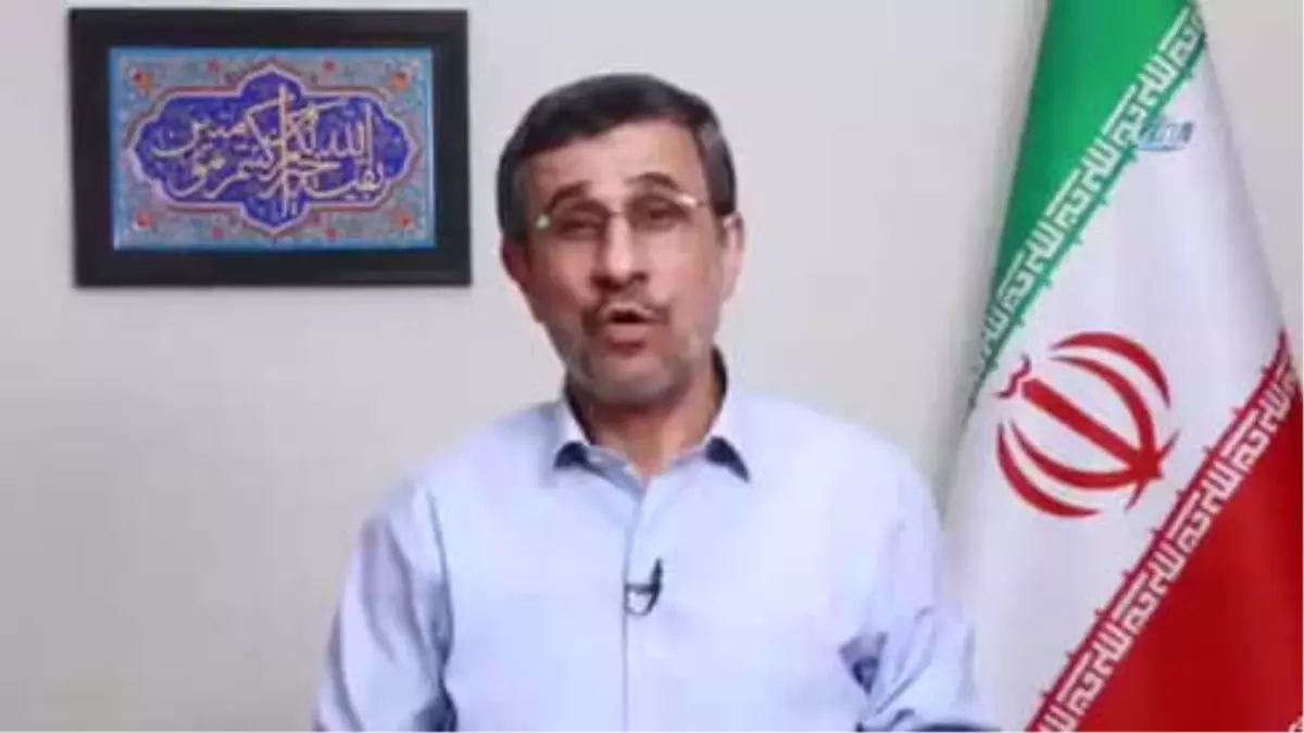 Eski İran Cumhurbaşkanı Ahmedinejad\'dan Ruhani\'ye İstifa Çağrısı