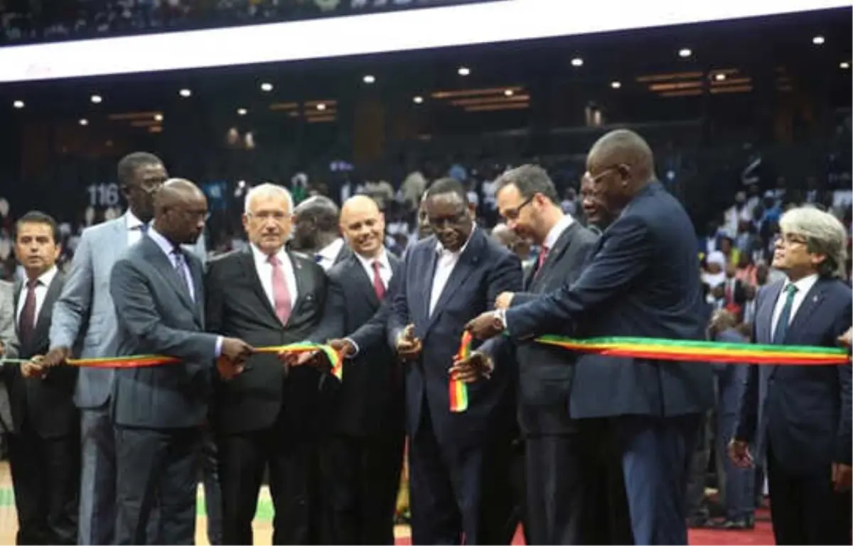 Eximbank\'ın Finanse Ettiği Dakar Arena Açıldı