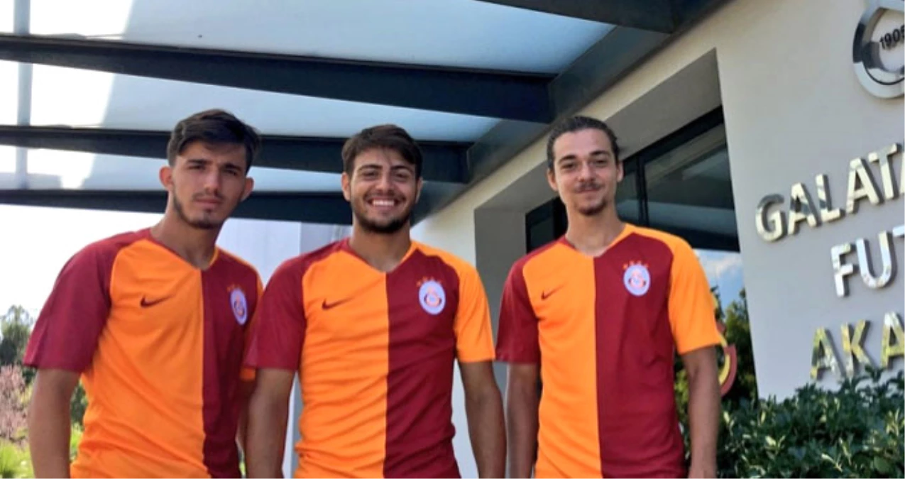 Galatasaray, Altyapıdan 3 Futbolcuyla Profesyonel Sözleşme İmzaladı