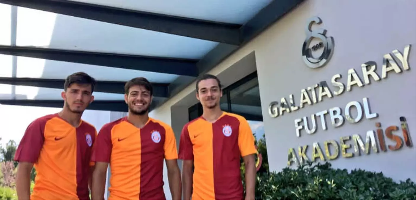 Galatasaray\'da 3 İmza