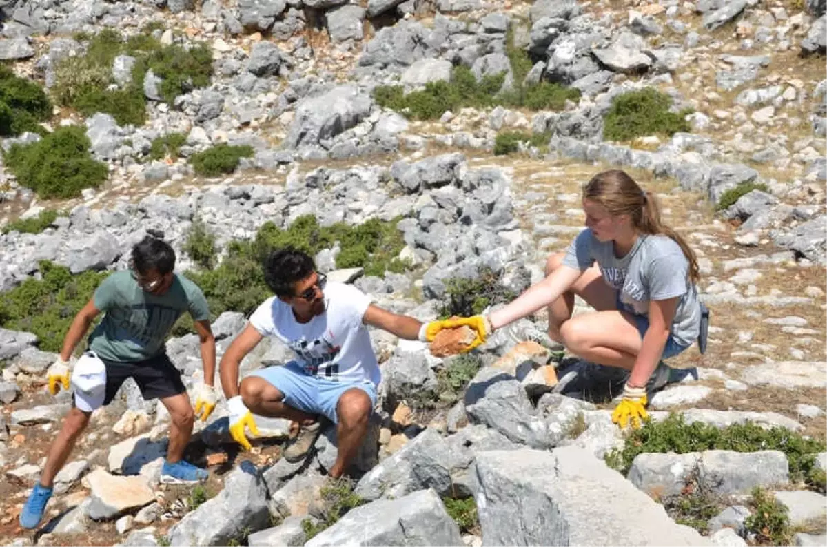 Genç Gönüllüler, Tarihi Antik Yolda Çalıştılar