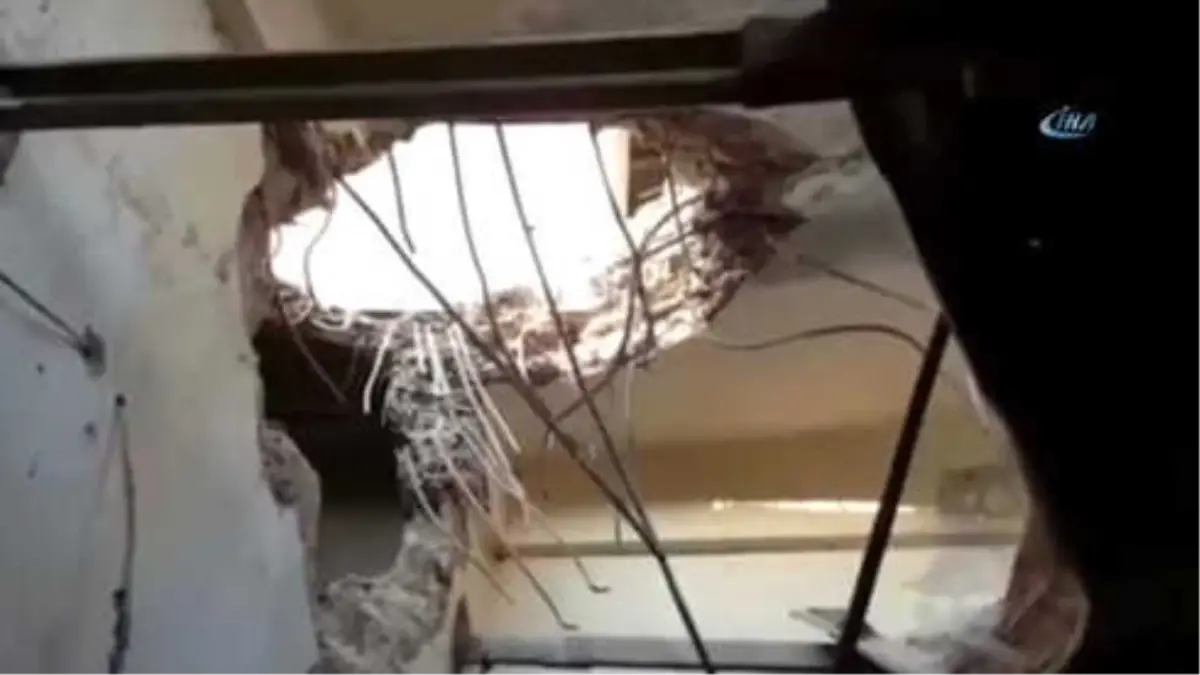 İsrail\'den Gazze\'ye Hava Saldırısı: 3 Ölü, 12 Yaralı