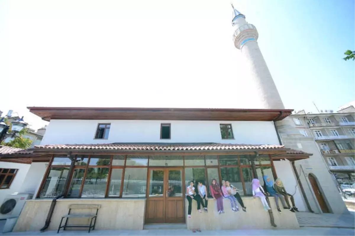 Kadı İzzettin Cami Restorasyonu Tamamlandı