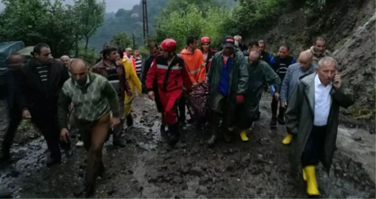 Ordu\'da Aşırı Yağıştan Dolayı Meydana Gelen Heyelanda Kaybolan Yaşlı Adam Hayatını Kaybetti