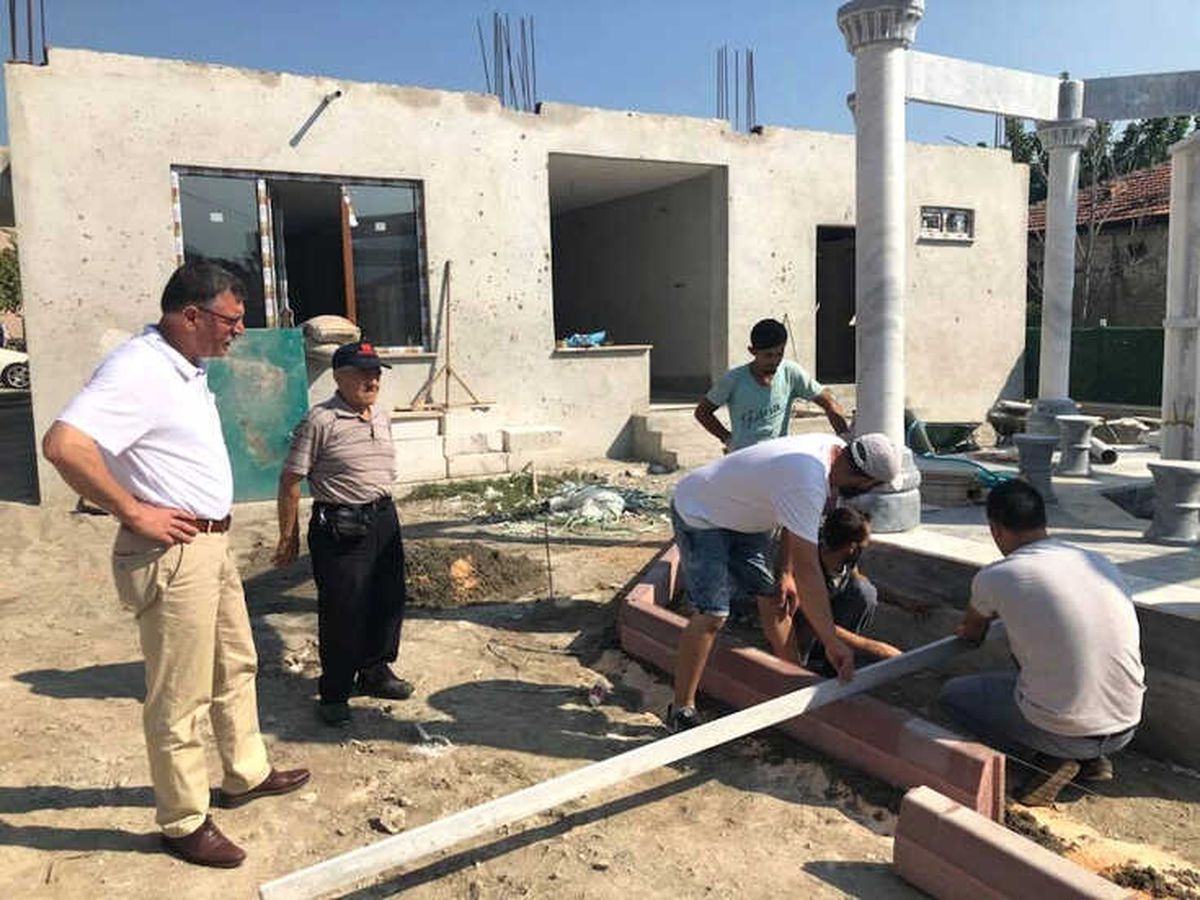 Başkan Duymuş Beldede Yapımı Devam Eden Projeleri İnceledi
