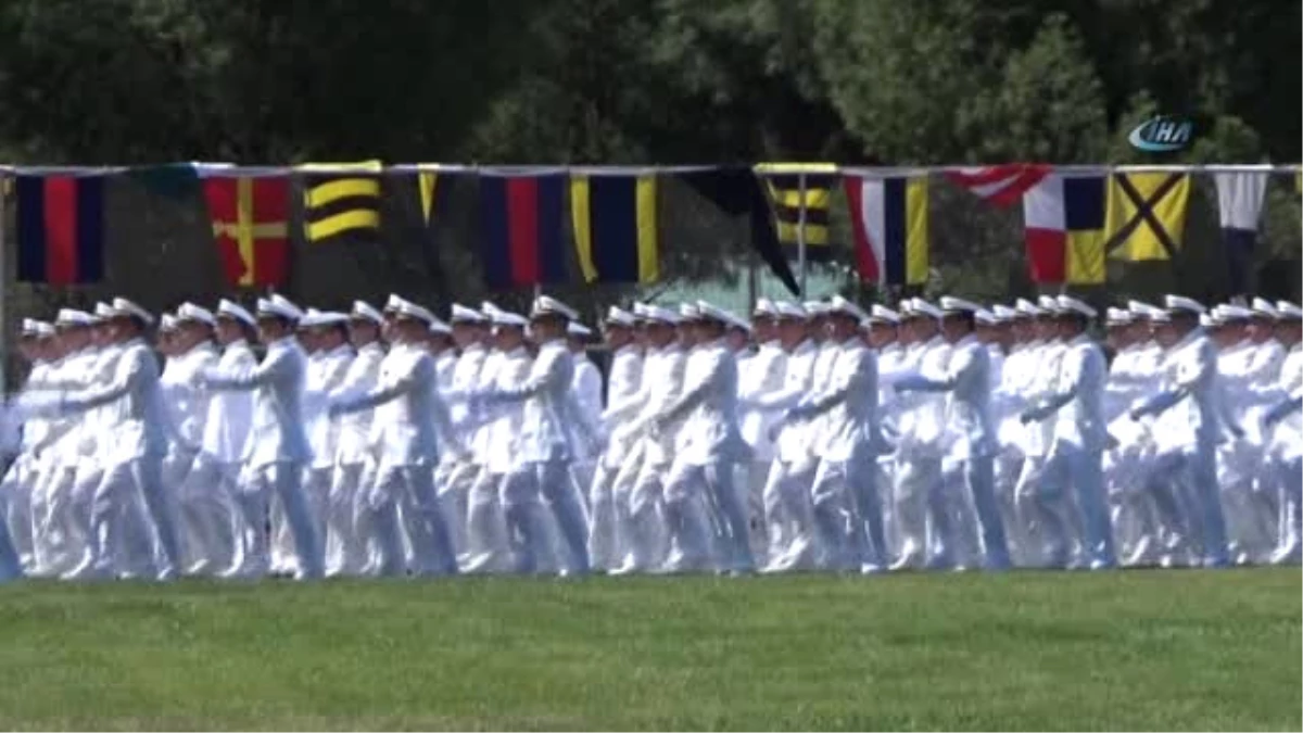 Donanmanın Gurur Günü... 750 Astsubay Donanma Saflarına Katıldı