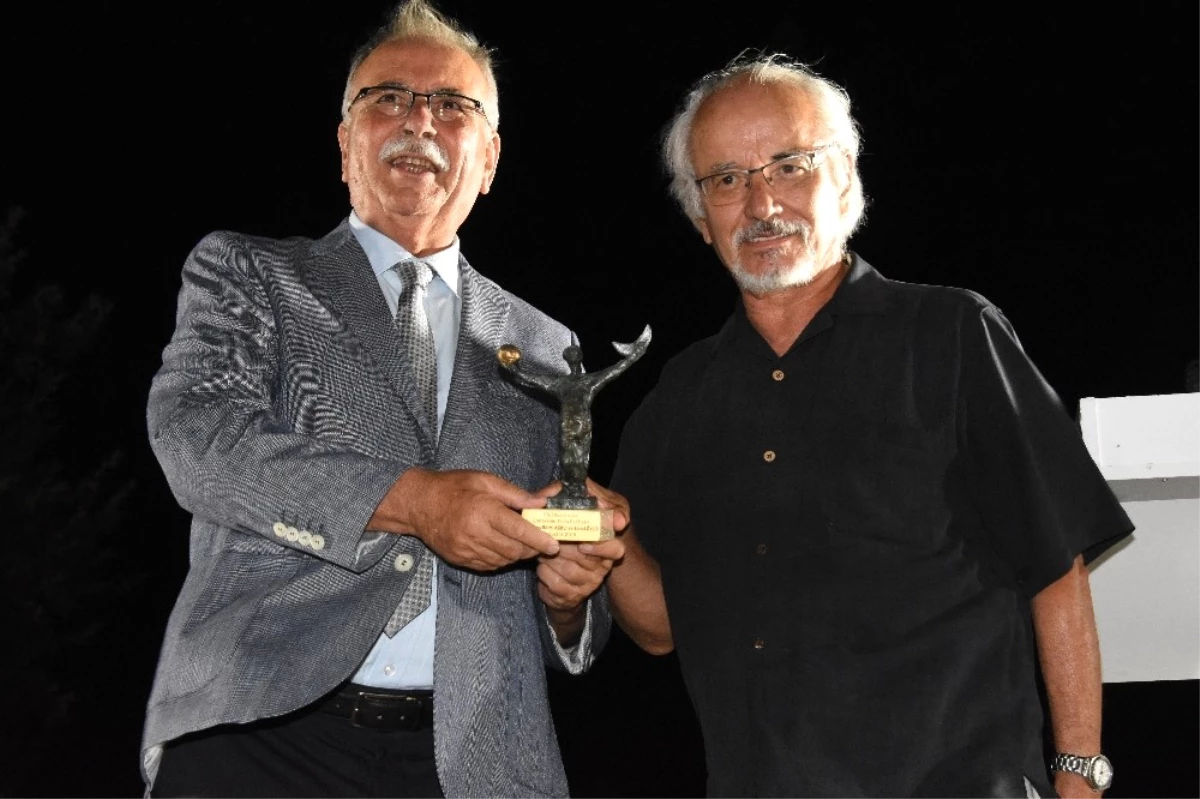 Homeros Ödülü Prof. Dr. Haluk Şahin\'in Oldu