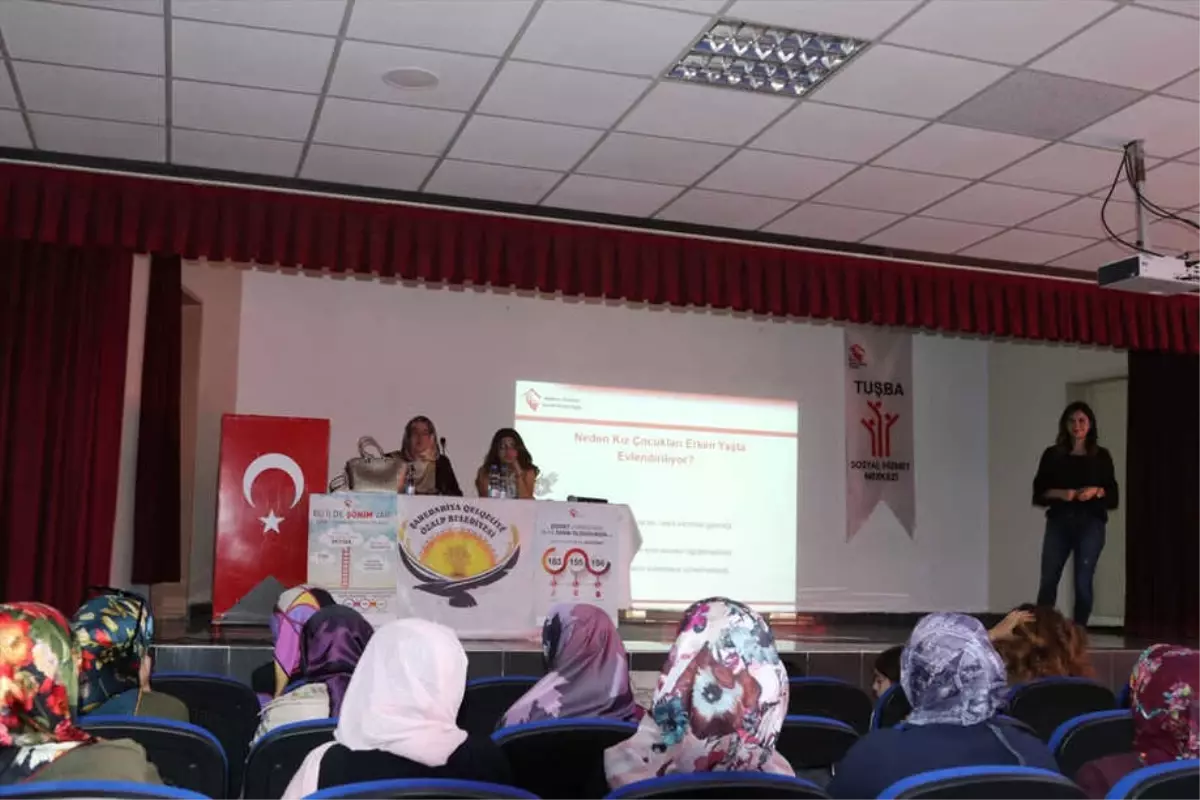 Özalp\'ta Kadınlara Yönelik Seminer Düzenlendi