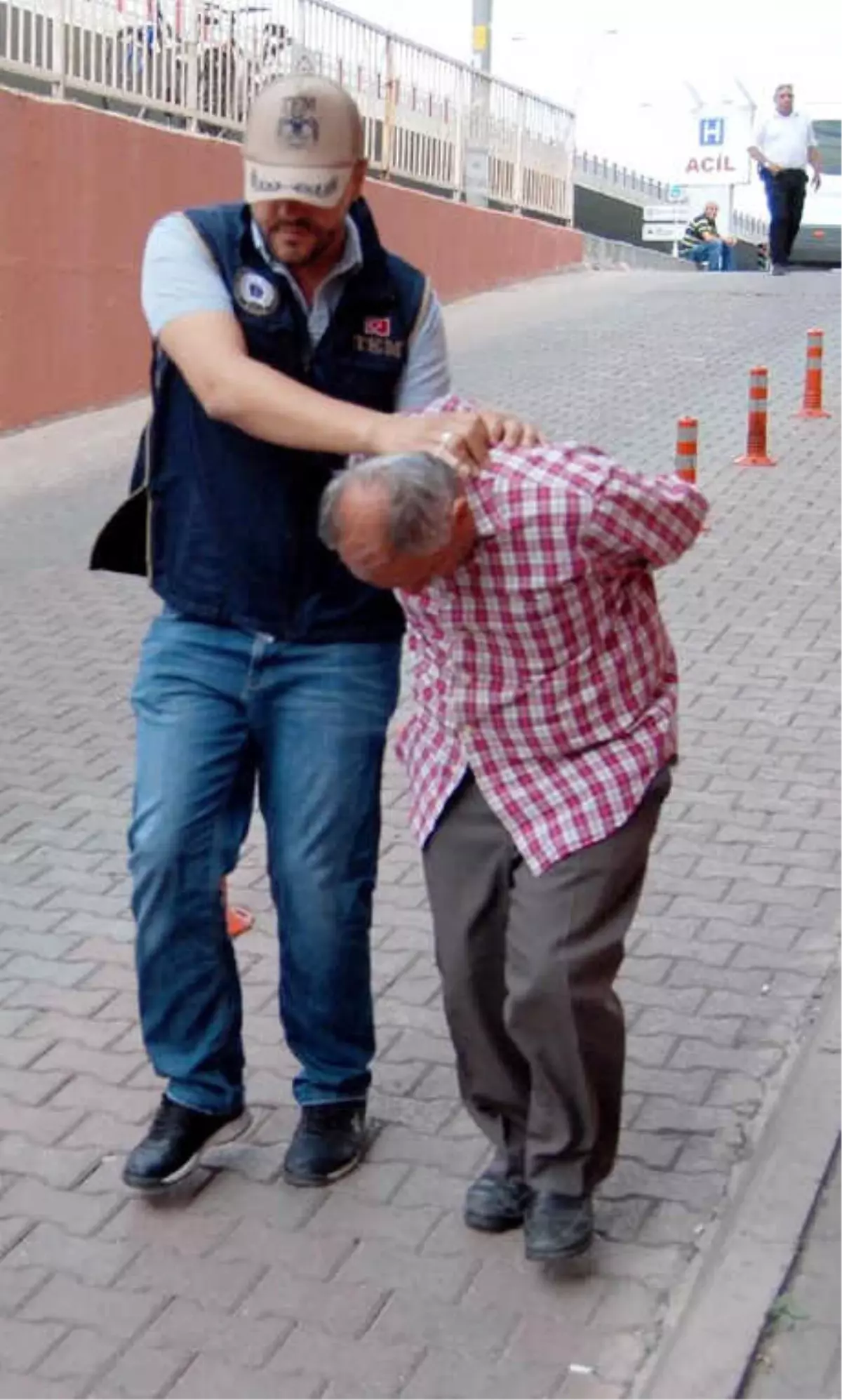 PKK Operasyonunda Gözaltına Alınan Hdp Vekil Adayı ve 3 Kişi Adliyede