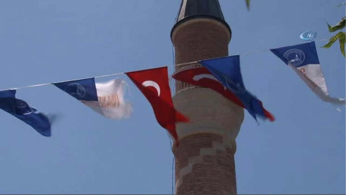 Restorasyonu Tamamlanan Fethi Ahmet Paşa Camii İbadete Açıldı