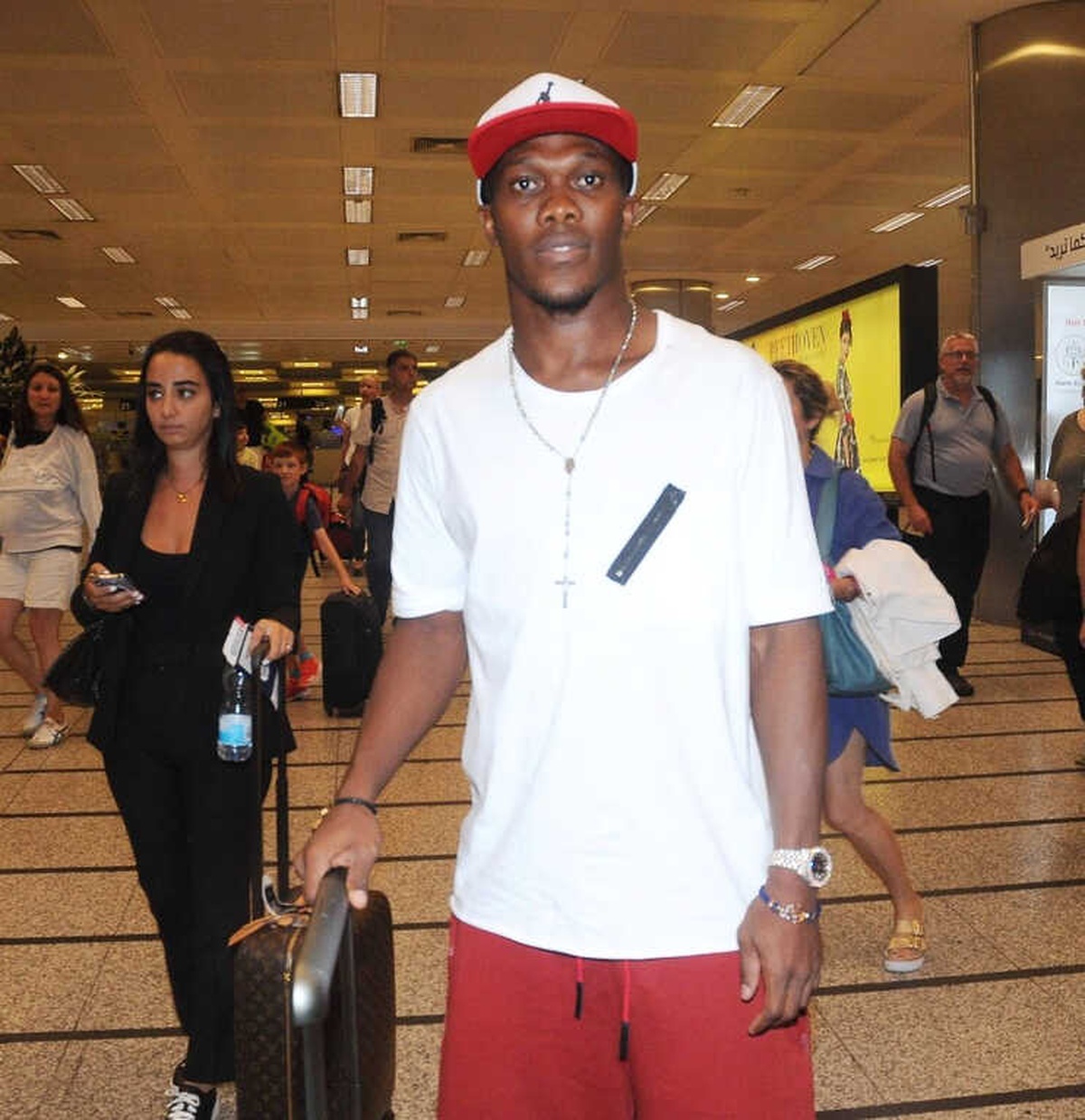 Trabzonspor\'un Yeni Transferi Nwakaeme İstanbul\'da