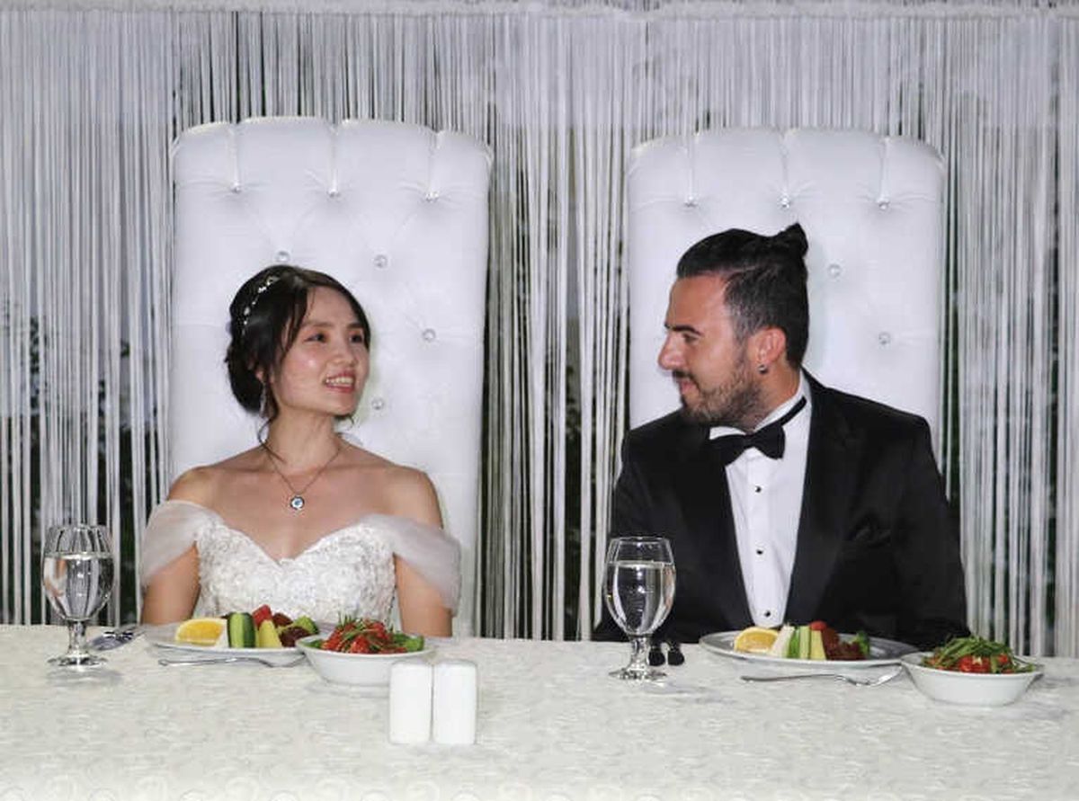 ABD\'de Tanıştığı Tayvanlı ile Diyarbakır\'da Evlendi