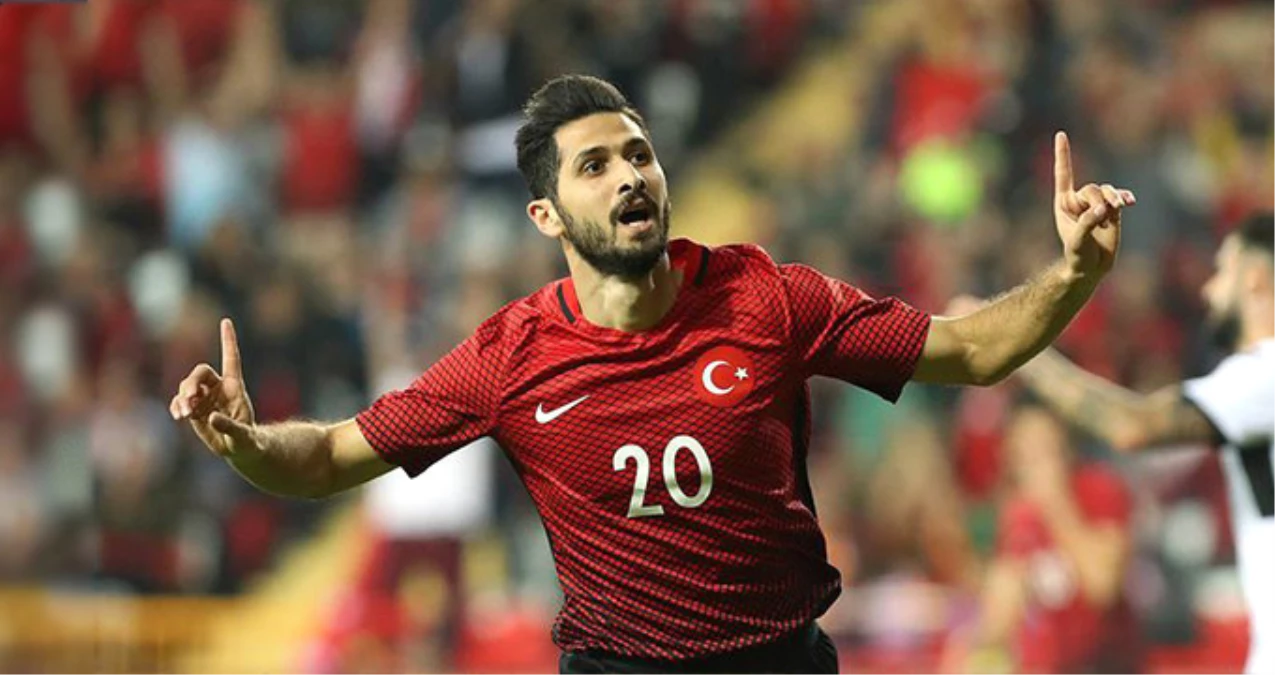 Ankara\'da, Galatasaray Tribünlerinde "Emre Akbaba" Sesleri Yankılandı