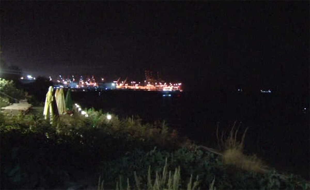 Beylikdüzü\'nde Balıkçı Teknesi Battı