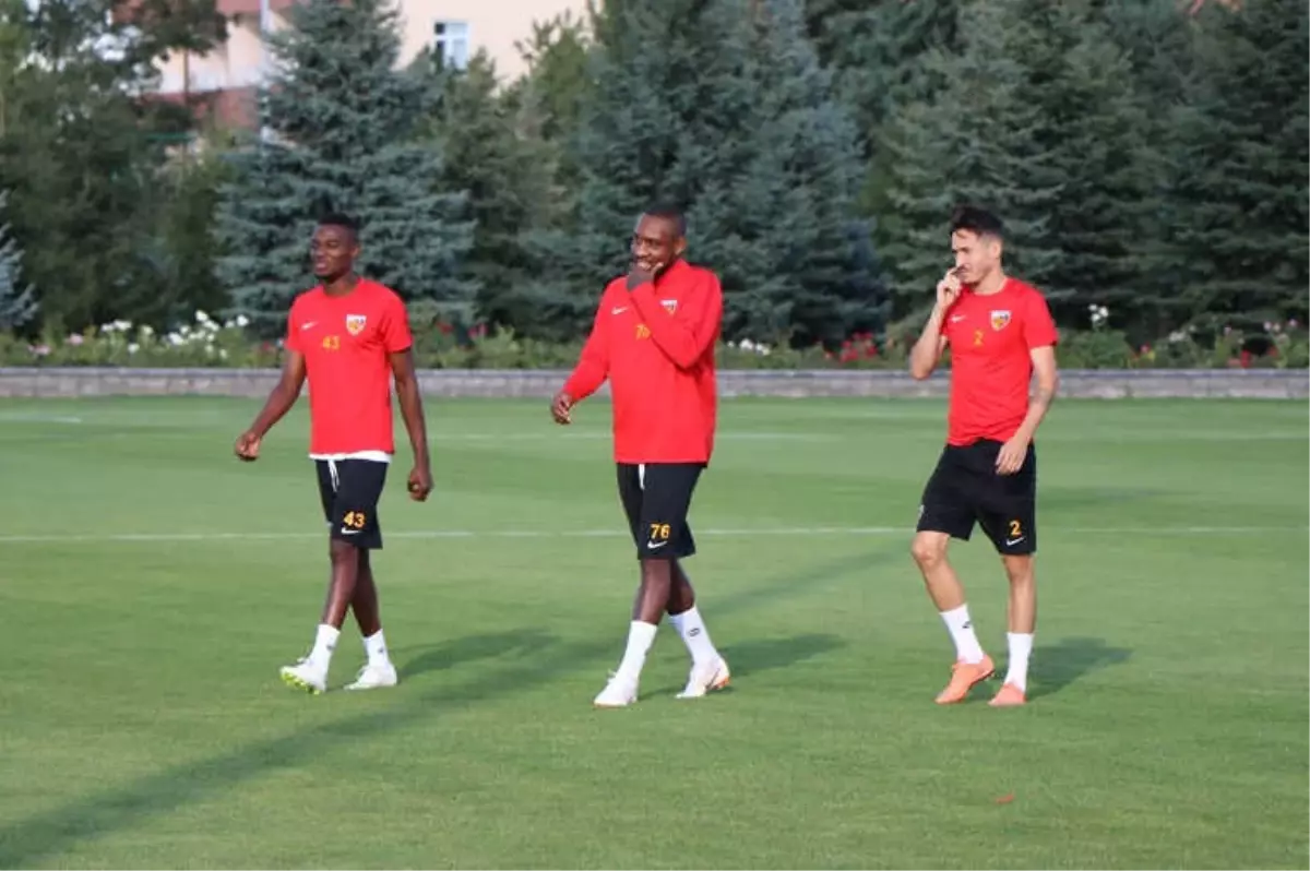 Kayserispor\'da Antalyaspor Mesaisi Sürüyor