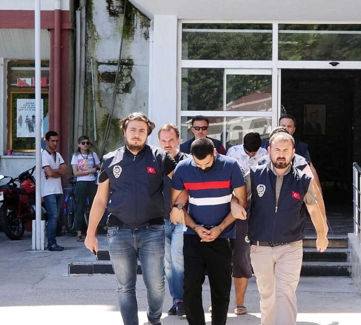 Mersin\'de Yasa Dışı Bahis Operasyonu