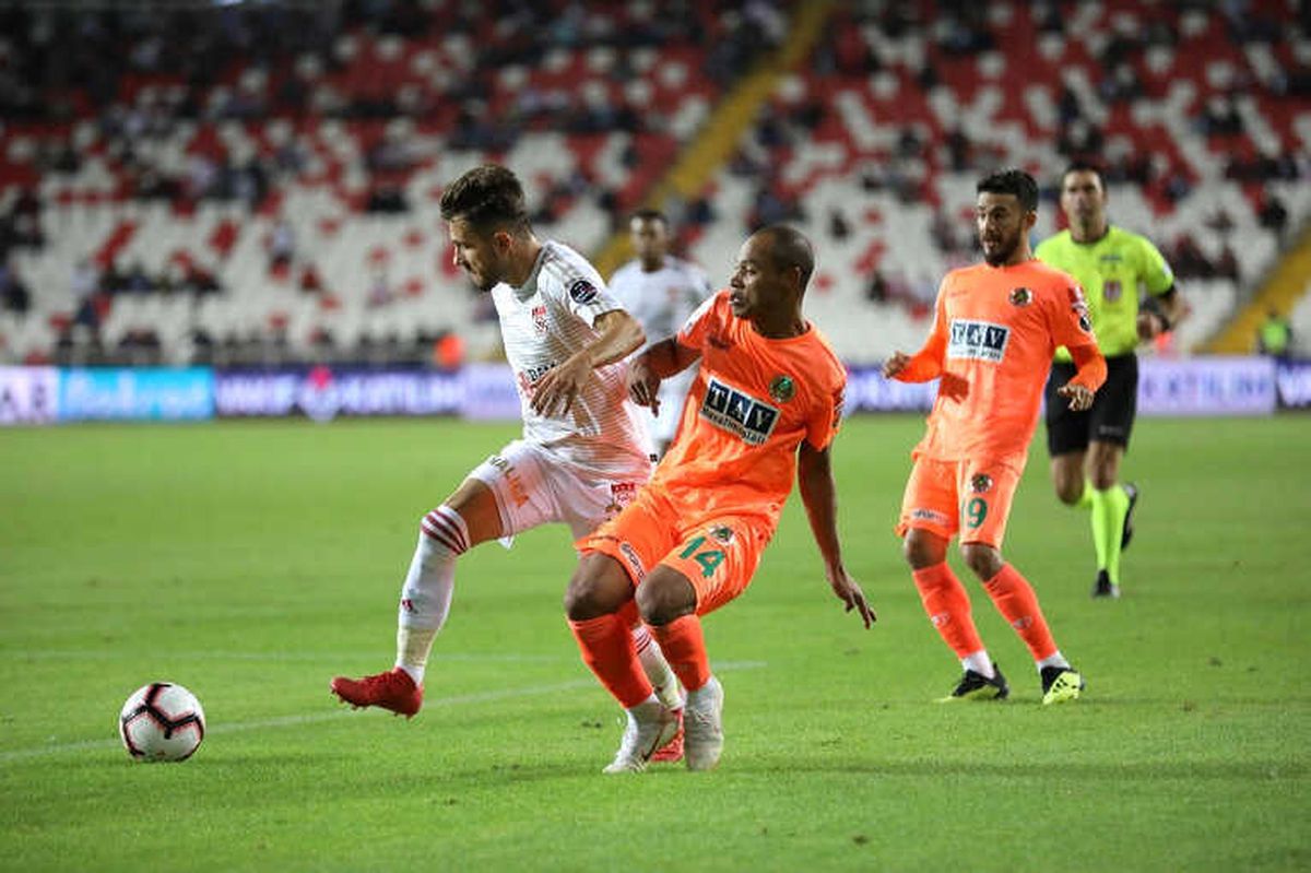 Sivas Tek Golle Kazandı