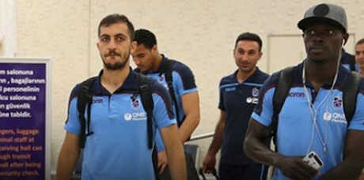 Trabzonspor Kafilesi İstanbul\'a Geldi