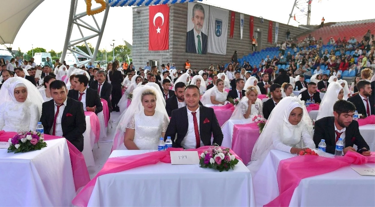 Ankara Büyükşehir\'den 218 Çifte Düğün Şöleni