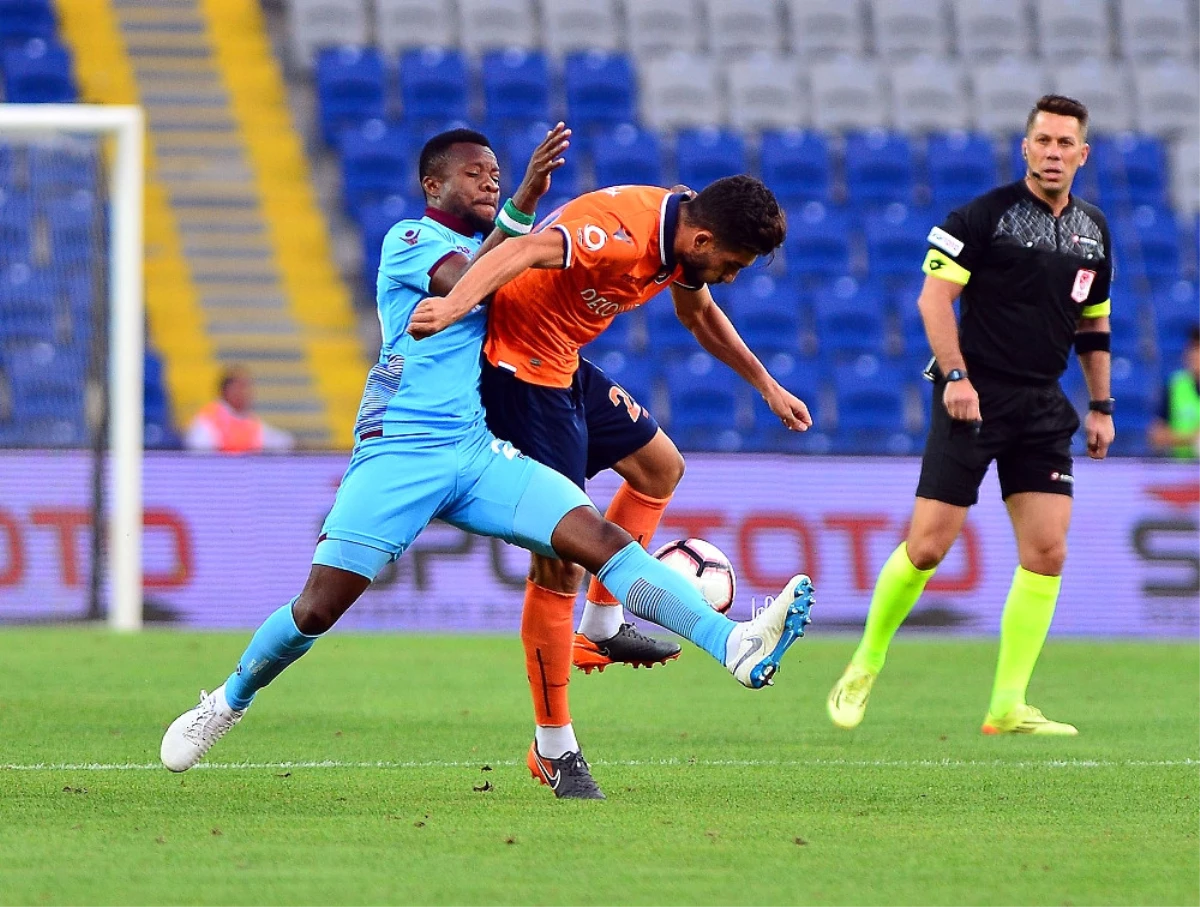 Başakşehir İlk Yarıda Galip