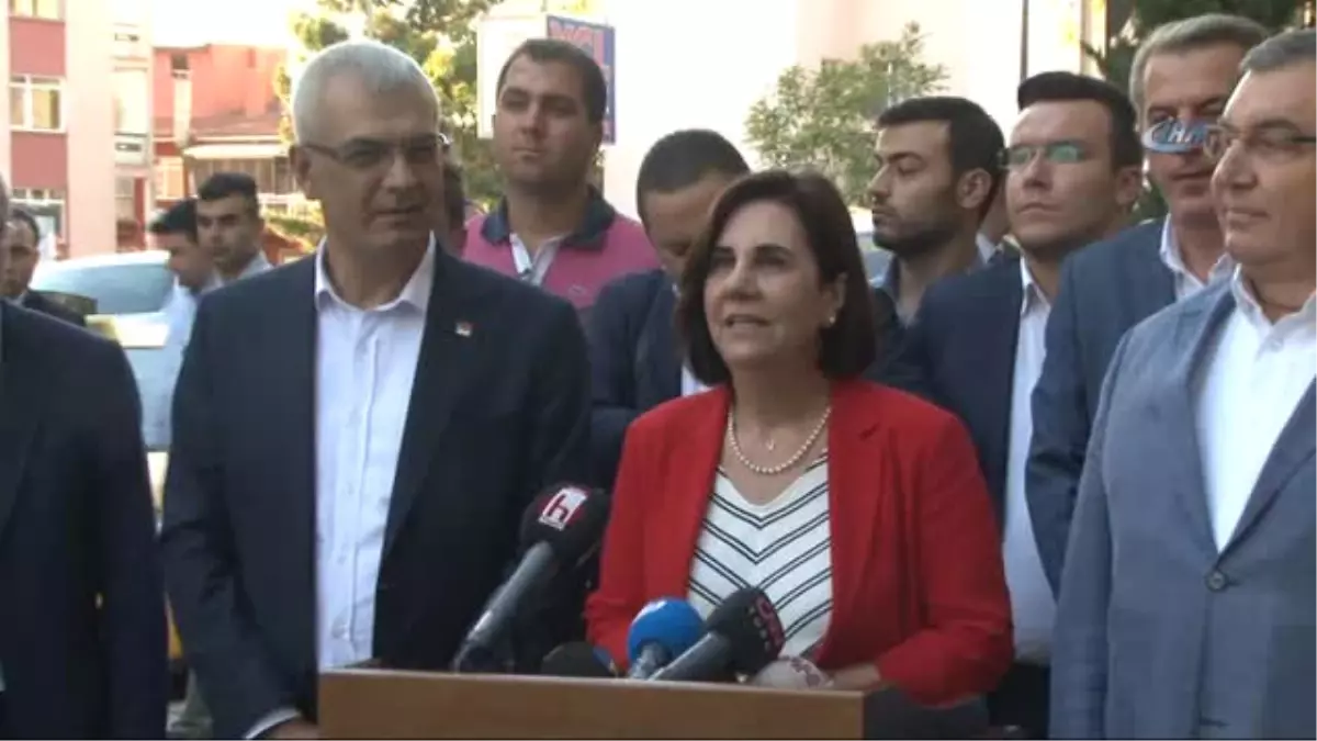 CHP\'li Muhalifler Toplandı: "Dilekçelerden Henüz Yanıt Alamadığımız İçin 630 İmza Bir Şekilde...