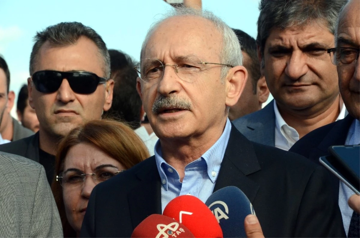 CHP Lideri Yıkılan Köprüyü Yerinde İnceledi