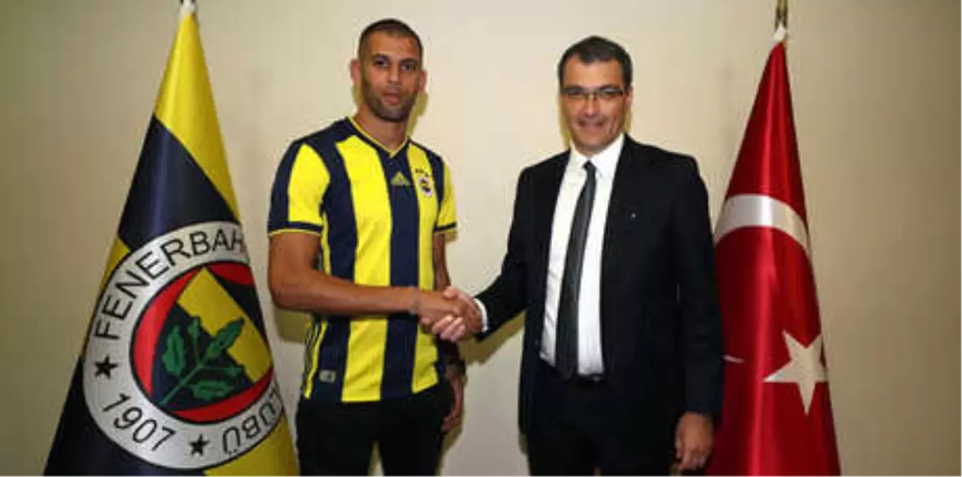 Fenerbahçe, Slimani\'yi Resmen Duyurdu!