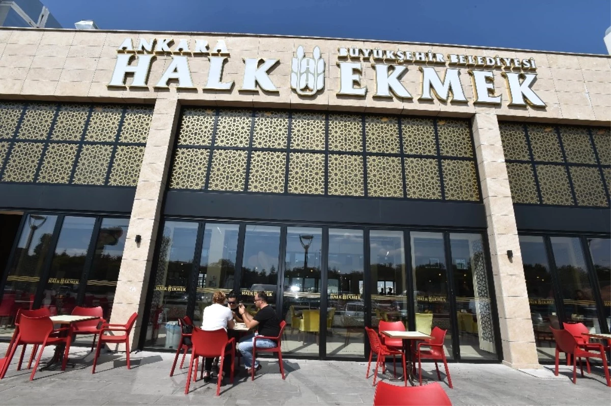 Halk Ekmek Baklavası Raflarda